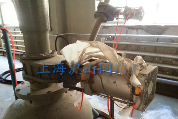 Z674H-10C双闸板气锁出料阀安装