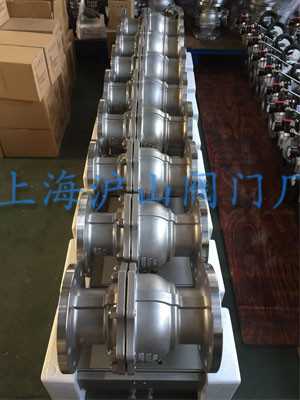 Q641F-16P气动不锈钢法兰球阀发货1